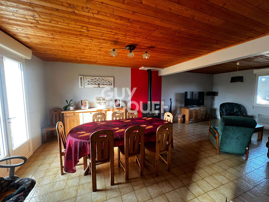 Maison 109 m² à Hirel  - photo 2