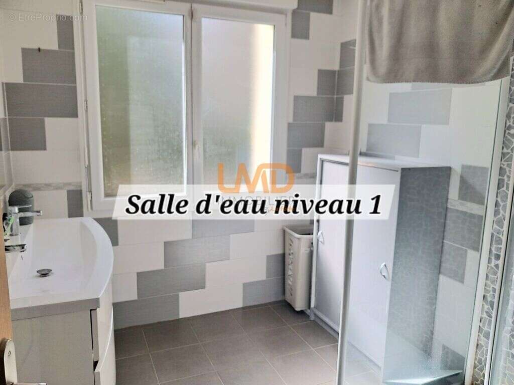 Maison à VEZENOBRES
