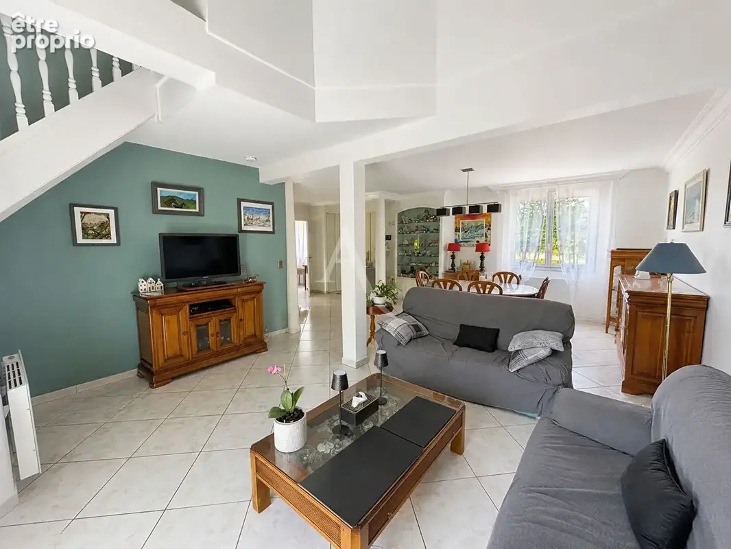 Maison Coueron avec grand garage et terrain - photo 2