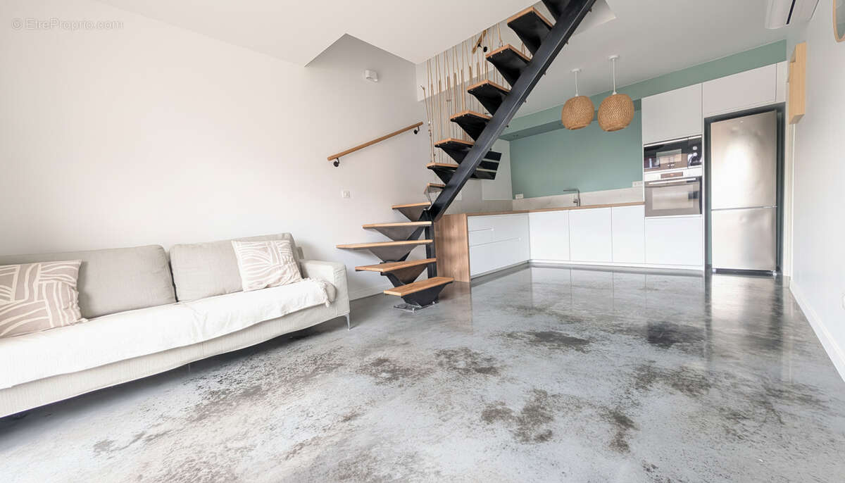 Maison à SAINT-LAURENT-DE-MURE