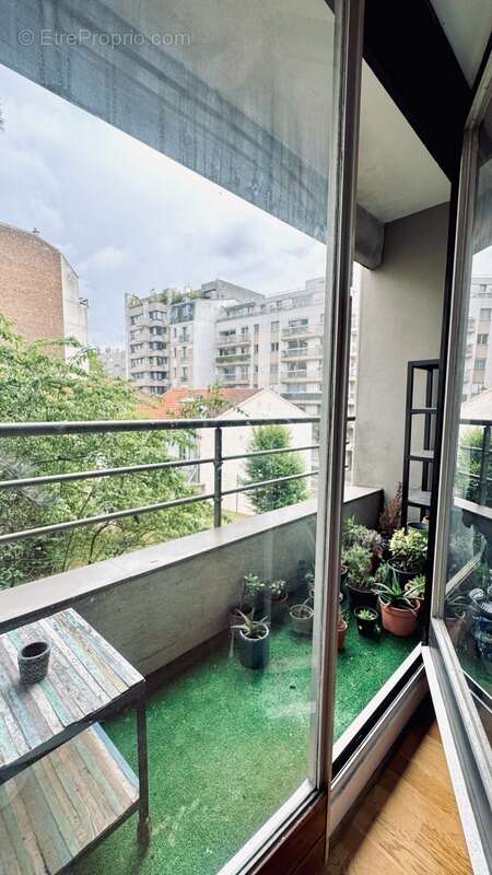Appartement à PARIS-20E