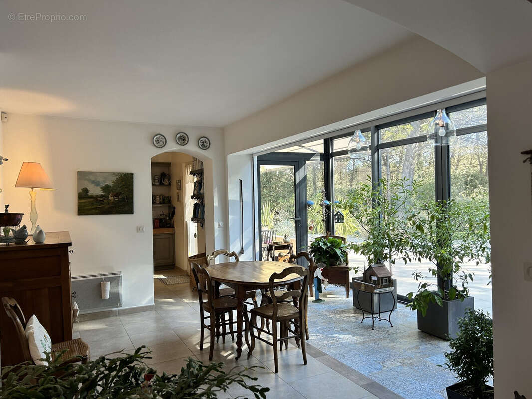Maison à MALLEMORT