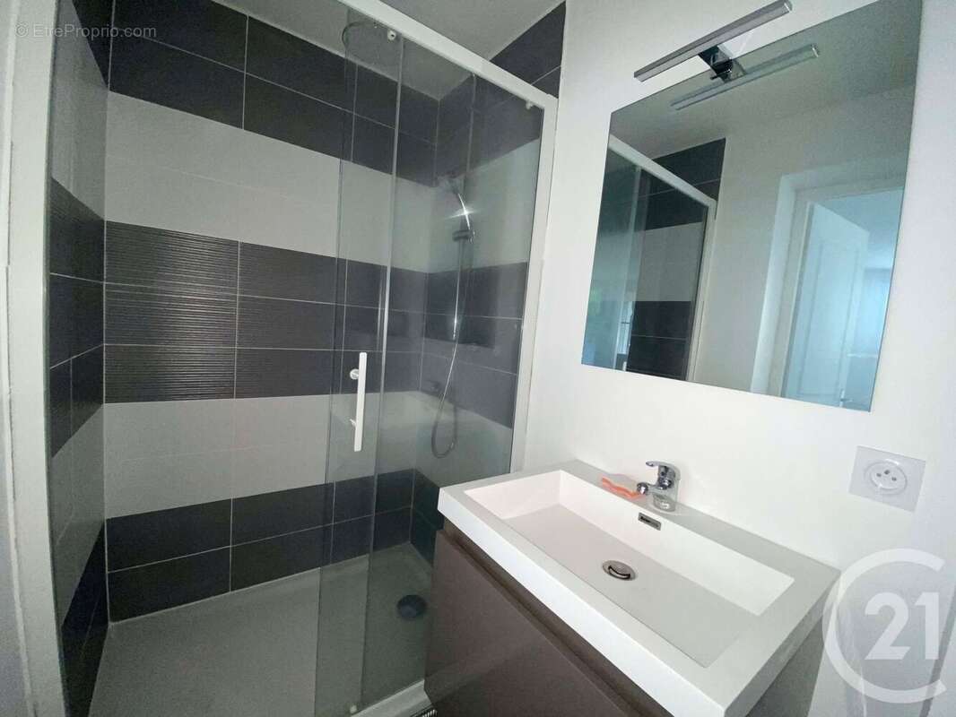 Appartement à LONGPERRIER