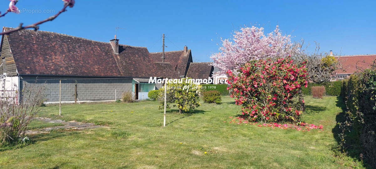 Maison à LA BAZOCHE-GOUET