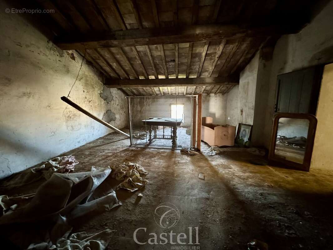***maison de caractère avec jardin et remise  fort potentiel au cur de pomérols*** - photo 19