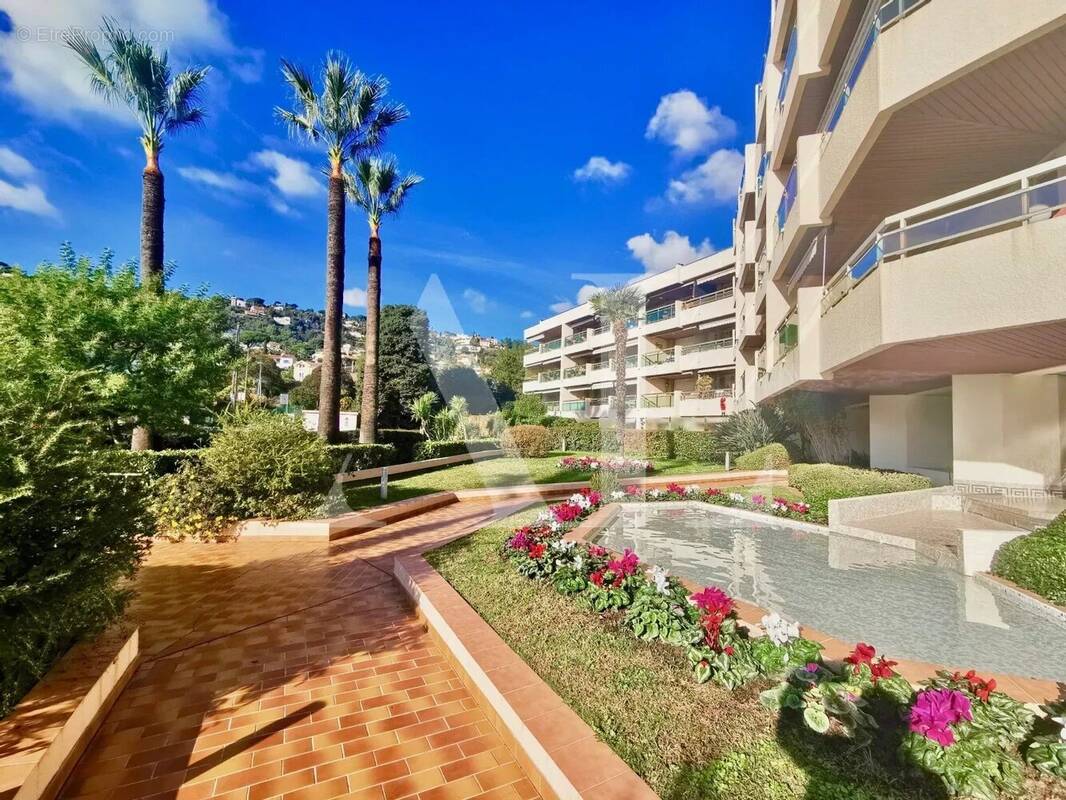 Appartement à VALLAURIS