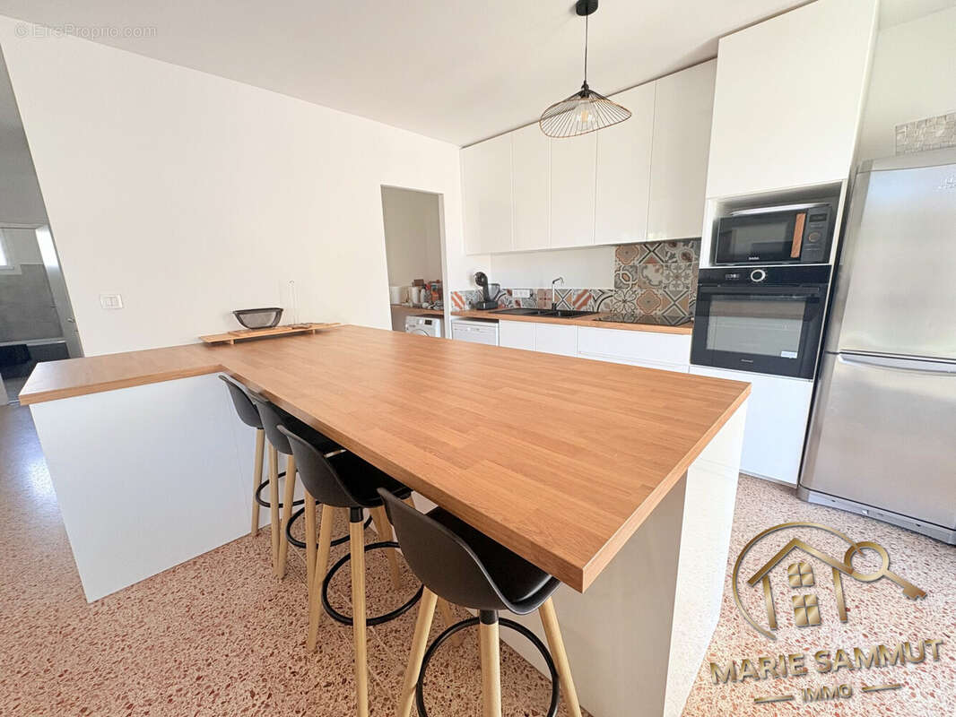 Maison à MAUGUIO