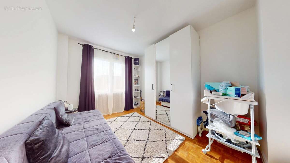 Maison à SAINT-BRICE-COURCELLES