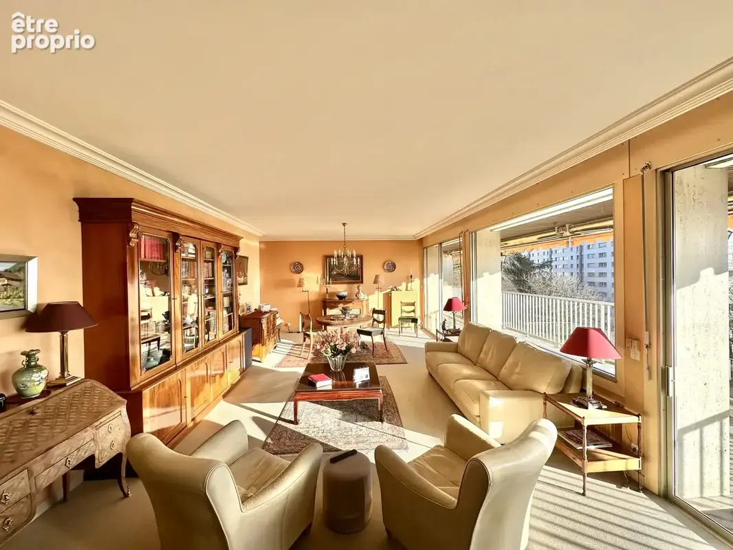 Appartement 5 pièces 135 m² à vendre à Sainte-Foy-Les-Lyon (69110) - photo 4
