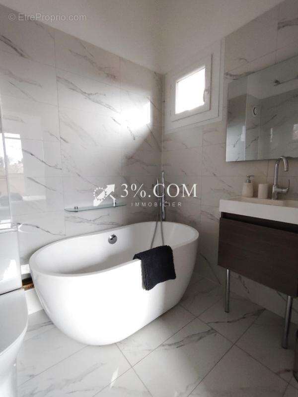 Appartement à GRIMAUD