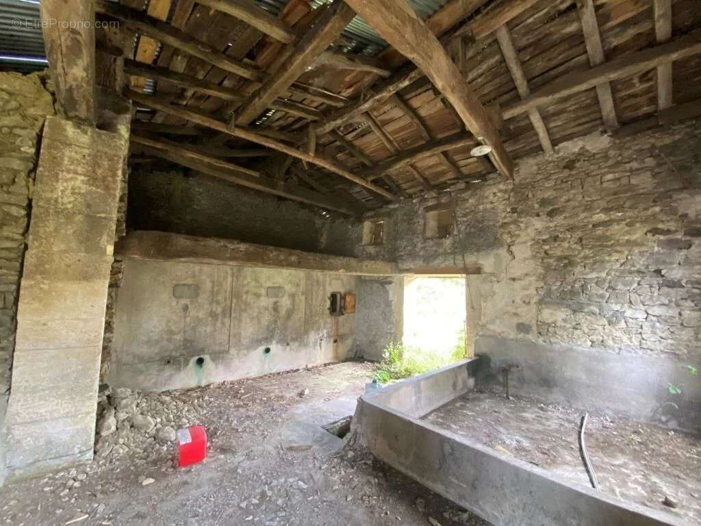Maison à SAINT-CHRISTOLY-DE-BLAYE