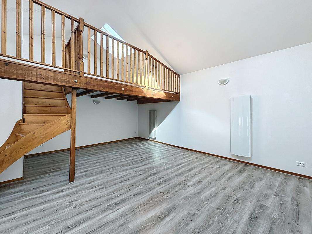 Appartement à LOIRE-SUR-RHONE