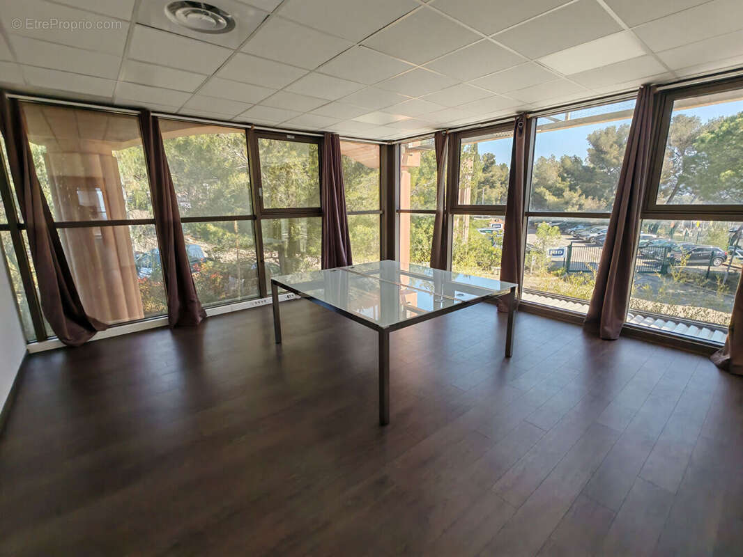 Commerce à LA CIOTAT