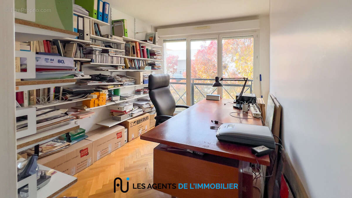 Appartement à NANTERRE