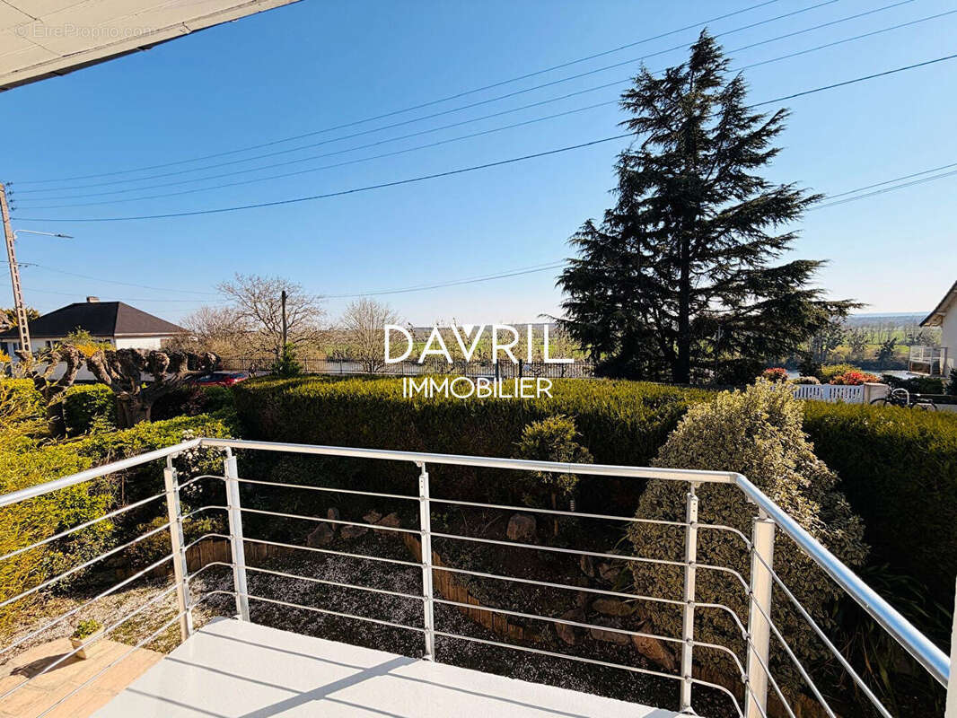 Maison à CONFLANS-SAINTE-HONORINE