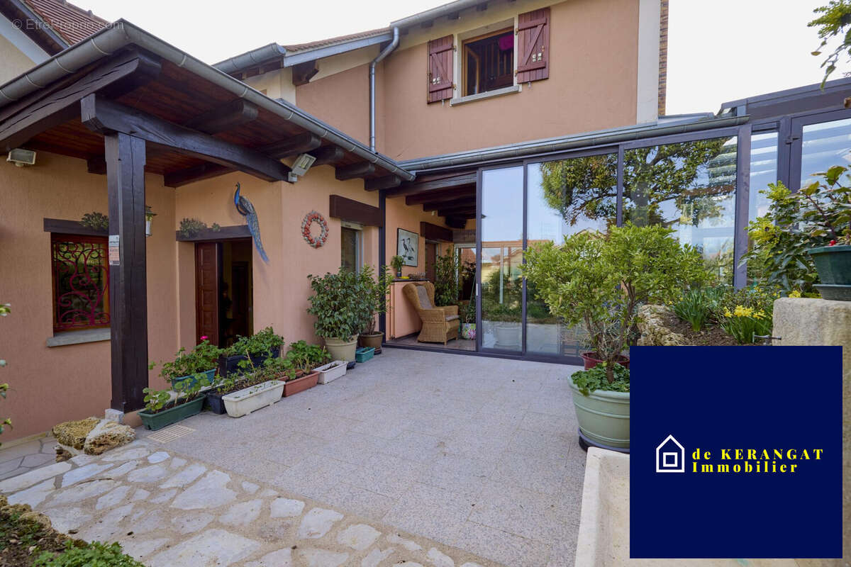 Maison à LE PLESSIS-ROBINSON