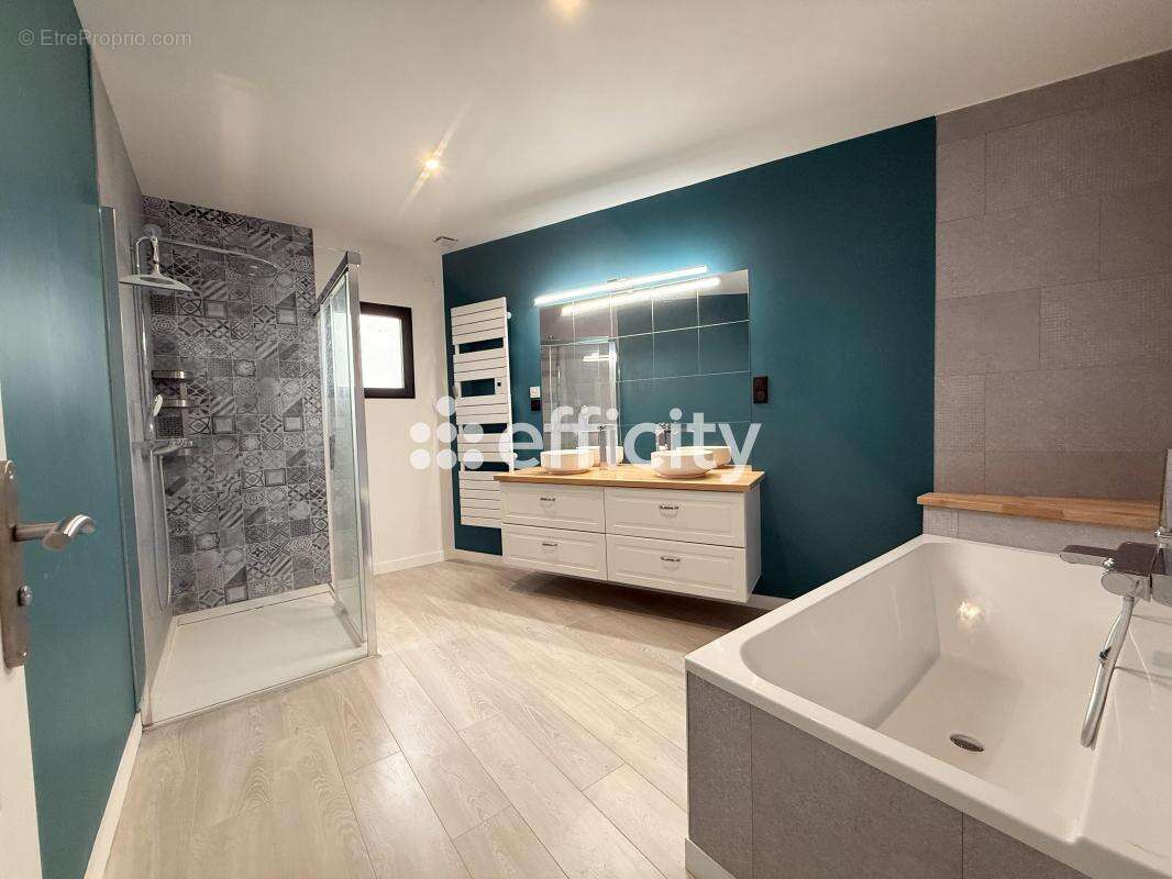 Maison à SAINT-LYE-LA-FORET