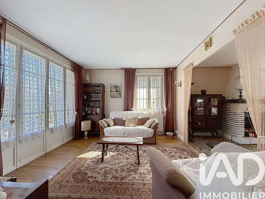 Photo 6 - Maison à LE PLESSIS-TREVISE