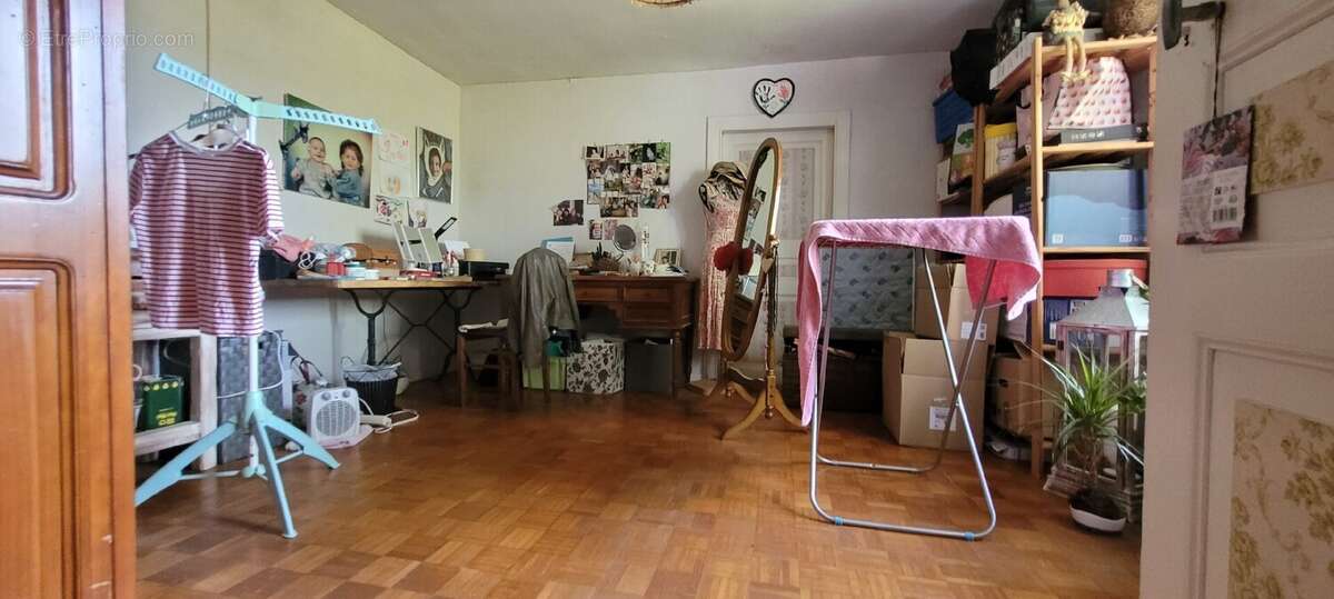 Maison à CHICOURT