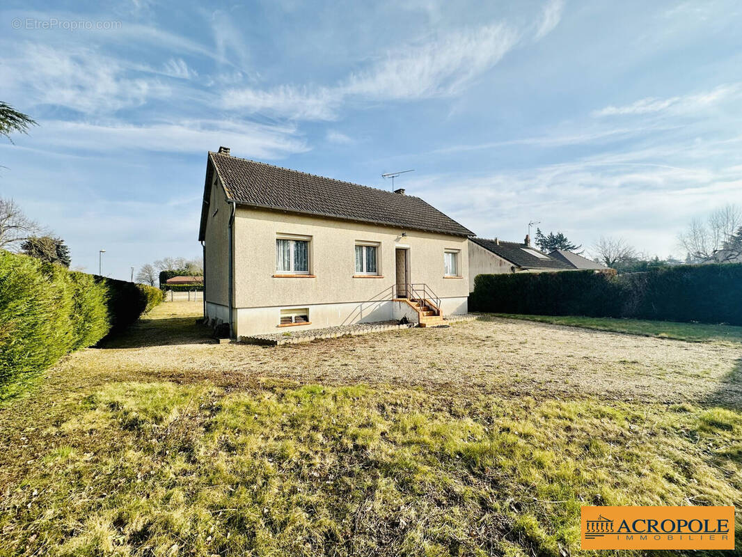 Maison à POILLY-LEZ-GIEN