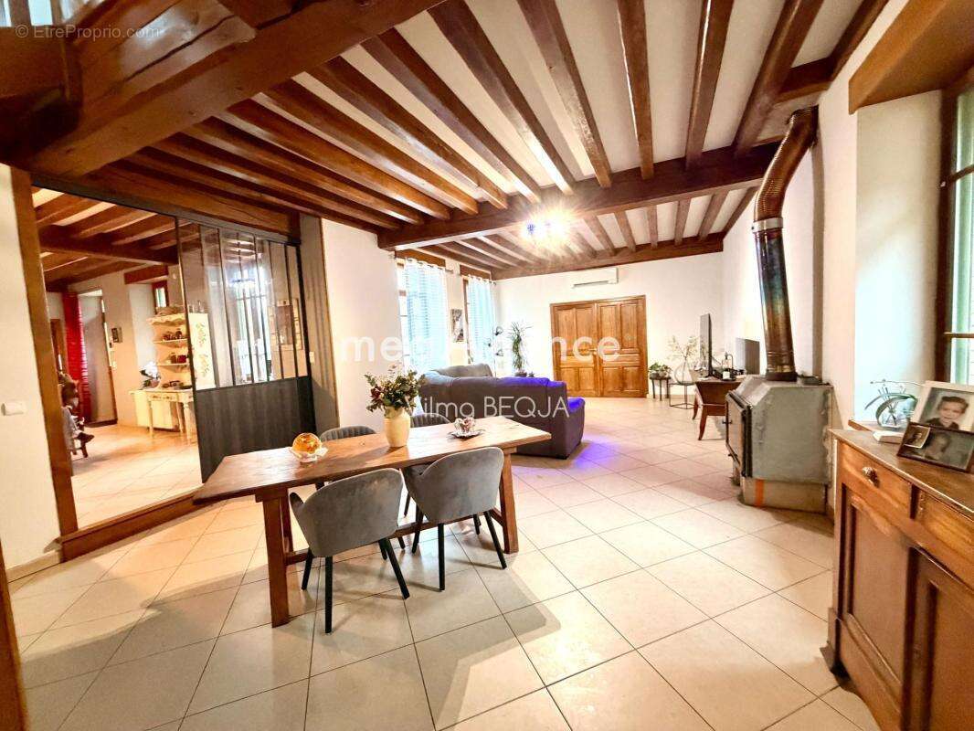 Maison à VILLEBOUGIS