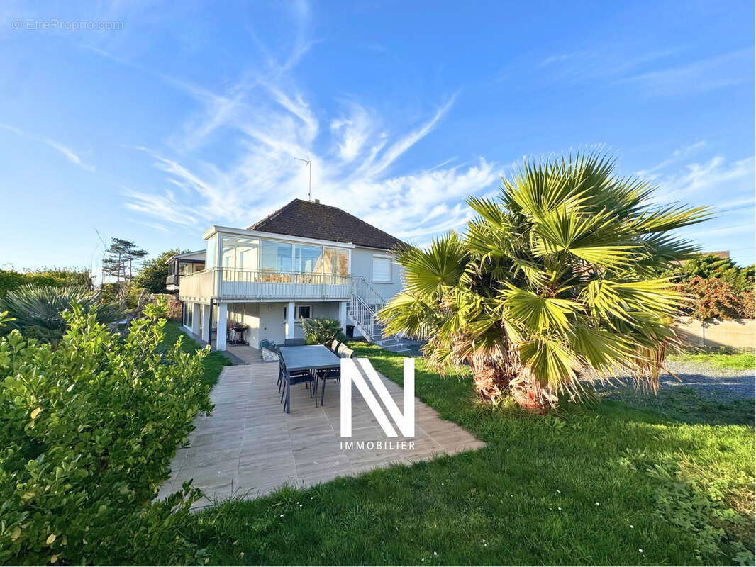 Maison à BERNIERES-SUR-MER
