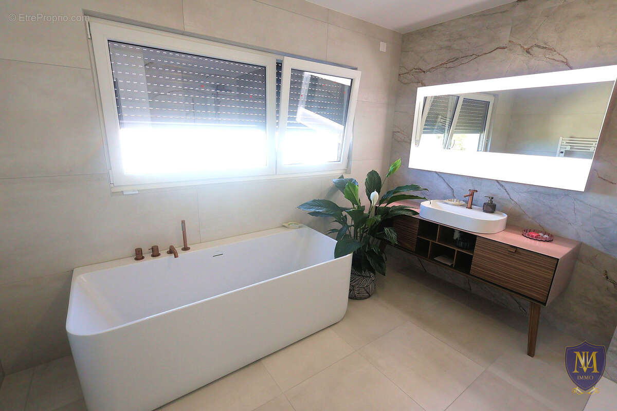 Village-neuf au calme magnifique appartement en attique de 123 m2 avec grande terrasse - photo 9