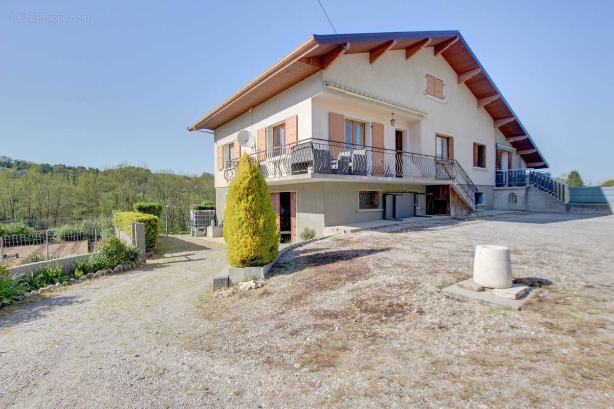 Maison à RUMILLY