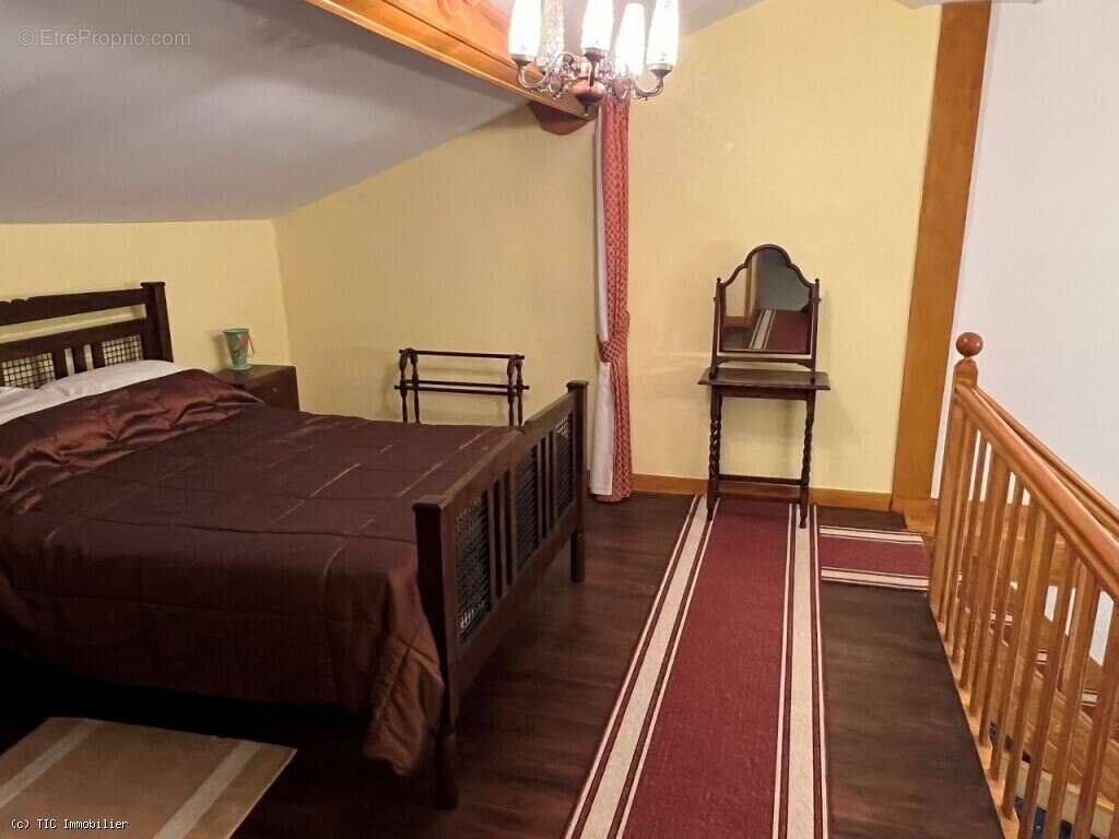 Maison à CHEF-BOUTONNE