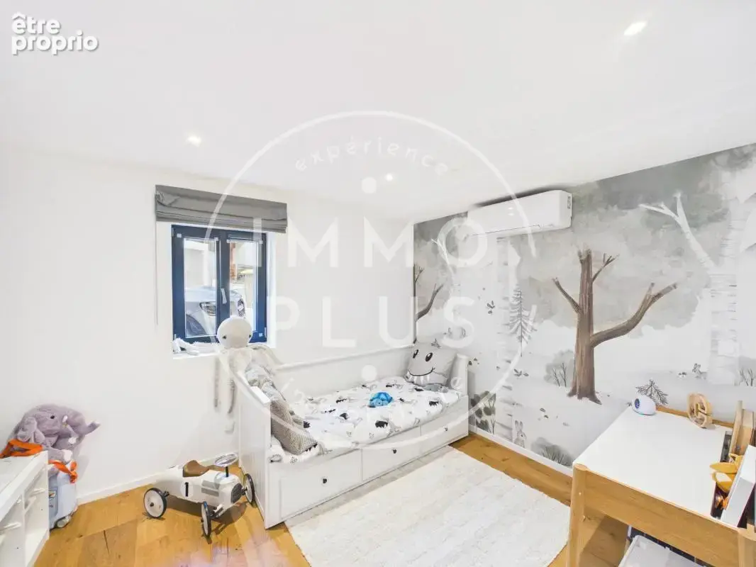 Vente - Maison - 7 pièces + cuisine - 210 m² - 799 000 € - - photo 8