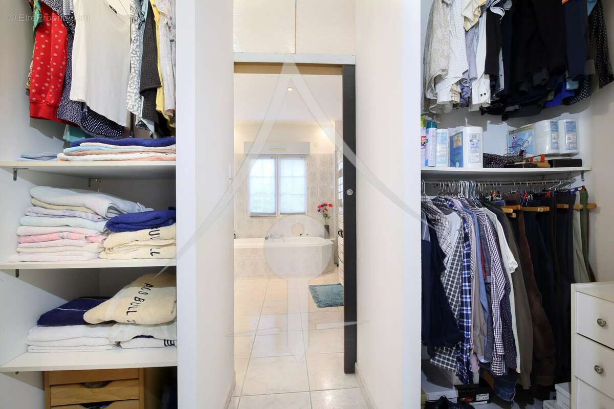 Maison à LAVERNOSE-LACASSE