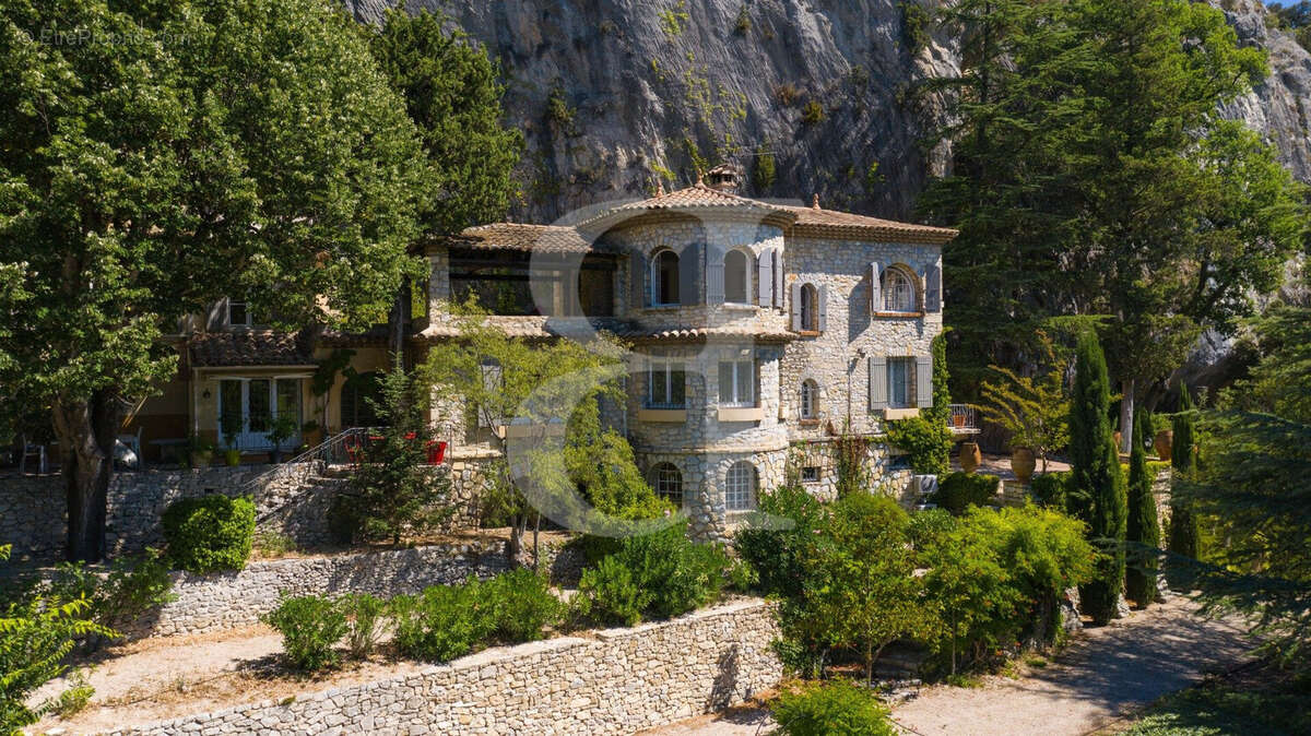 Maison à VAISON-LA-ROMAINE