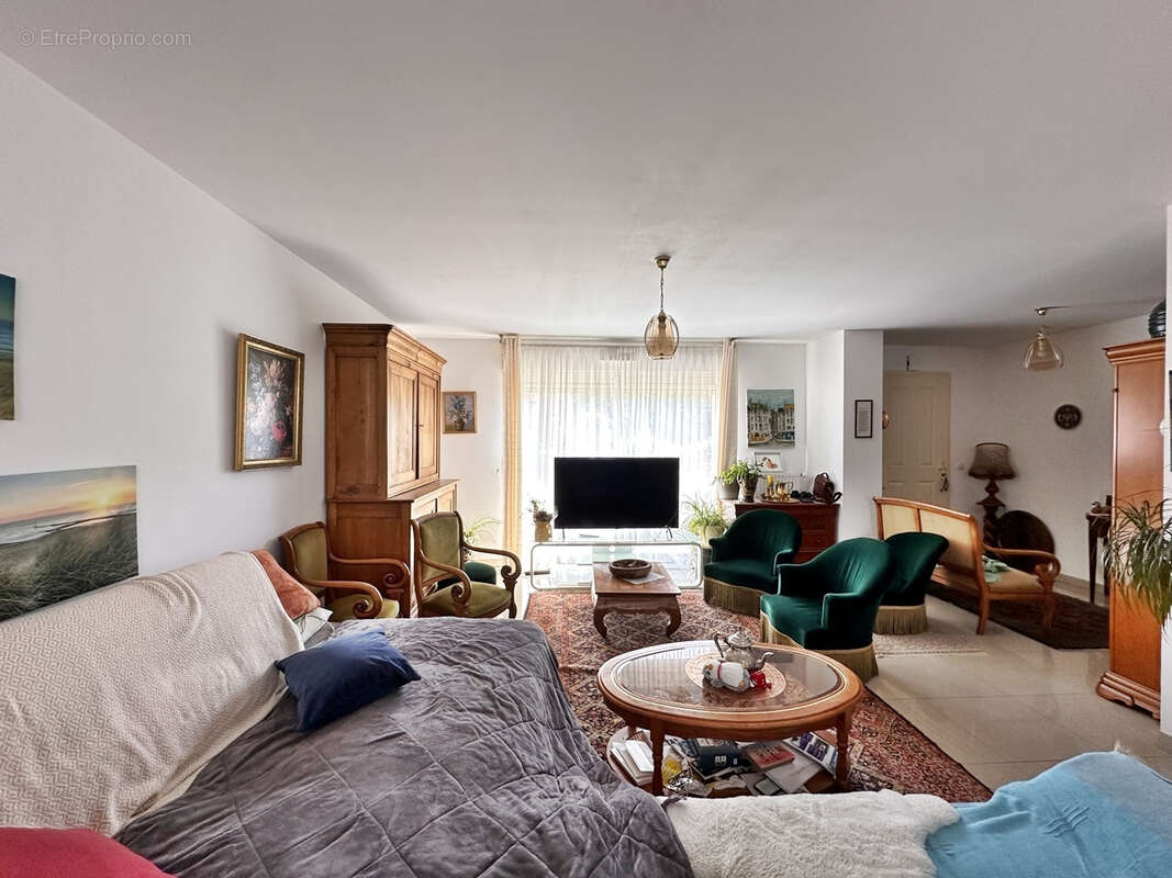 Autre à LONGUEVILLE