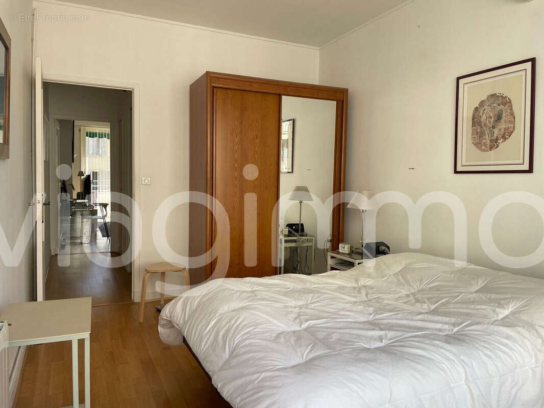 Appartement à MARSEILLE-2E