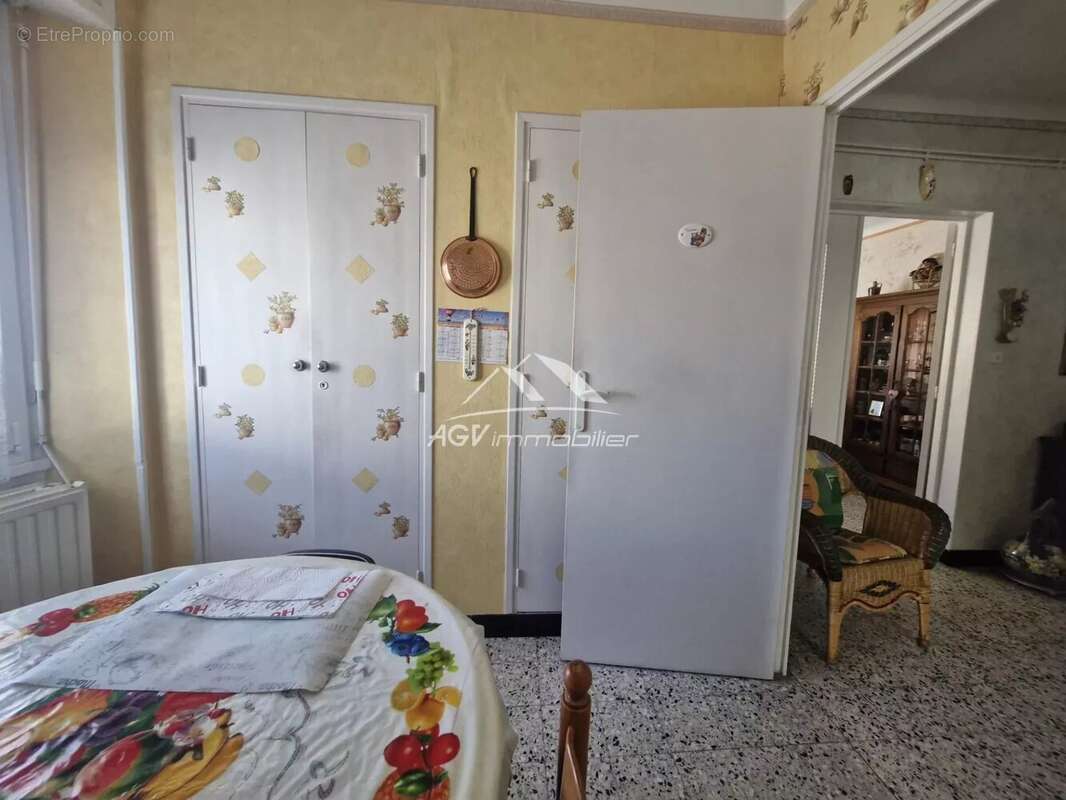 Appartement à SALINDRES