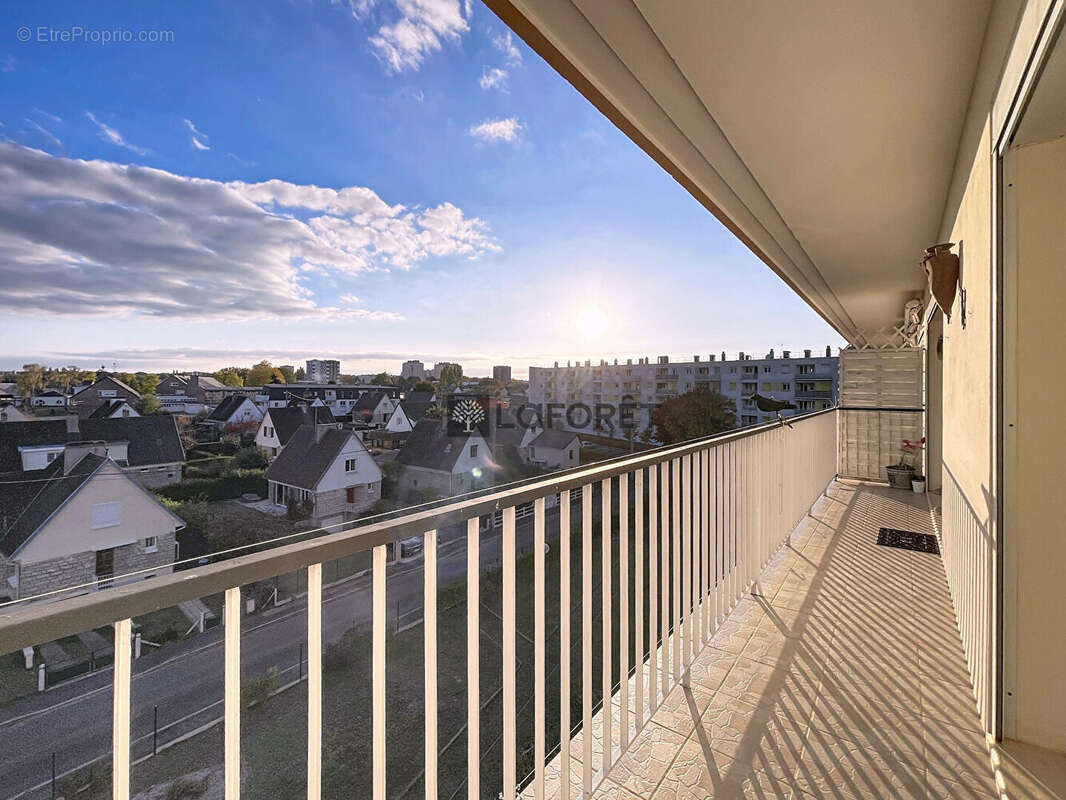 Appartement à SAINT-ETIENNE-DU-ROUVRAY