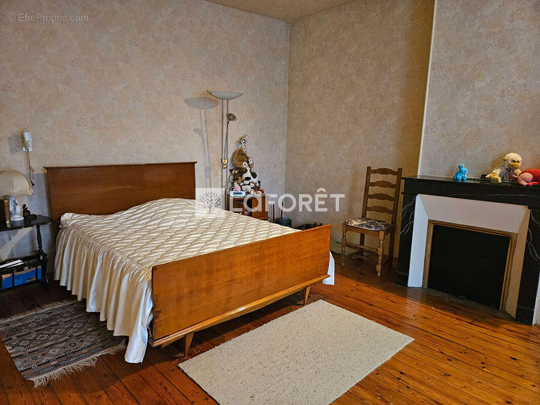 Maison à ULLY-SAINT-GEORGES