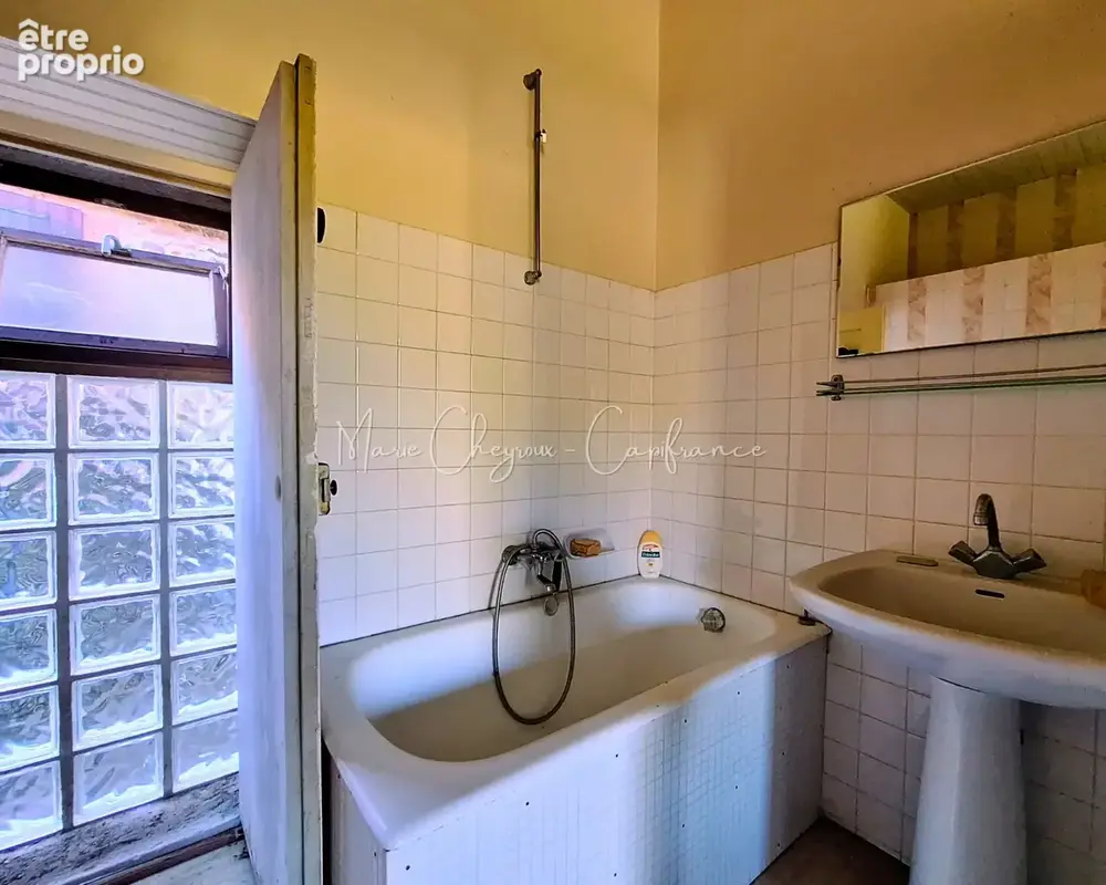 Maison de caractère en pierres – LE PESCHER (19) - photo 5