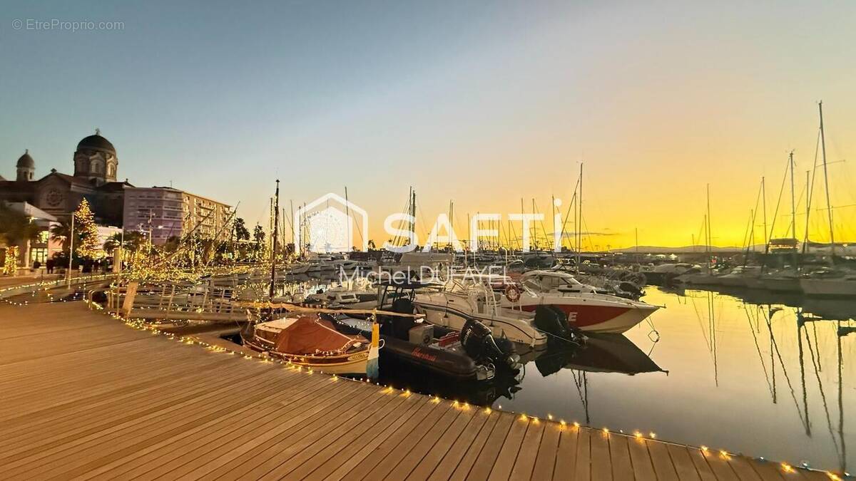 Photo 1 - Commerce à SAINT-RAPHAEL