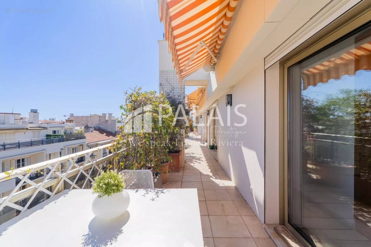 Appartement à NICE