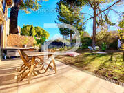 Maison à LE PUY-SAINTE-REPARADE