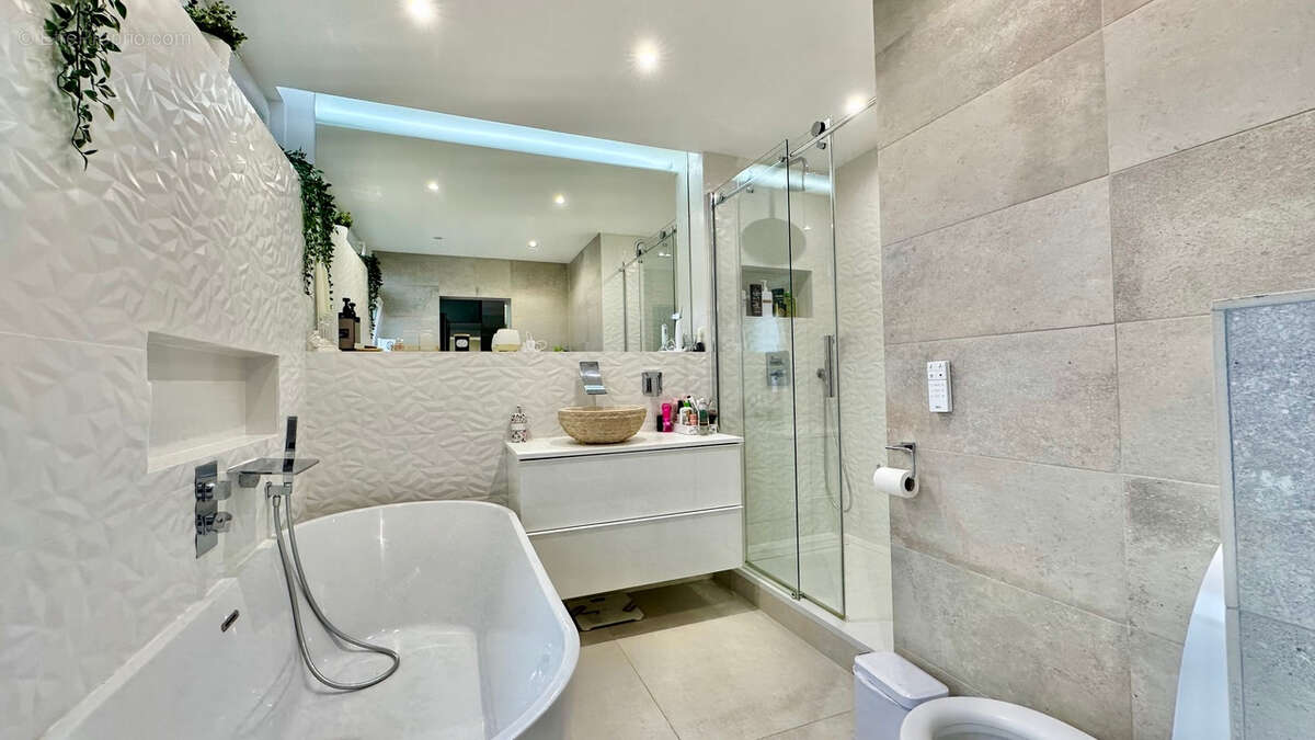 Appartement à NANTERRE