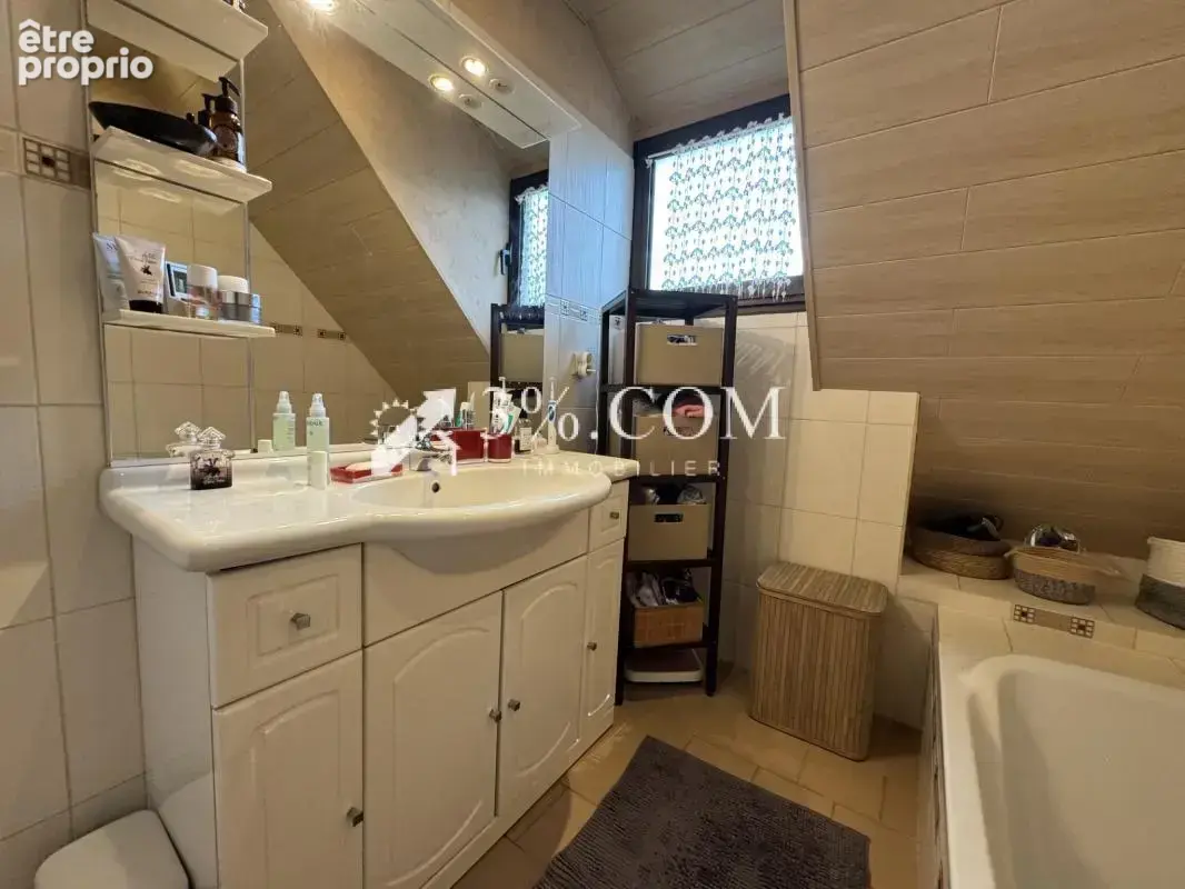 3%COM Charmante maison avec 3 chambres - jardin et dépendanc - photo 9