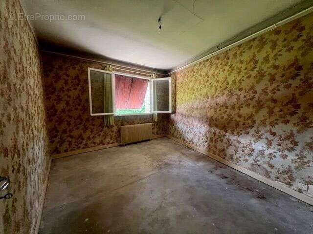 Maison à CAILLOUX-SUR-FONTAINES