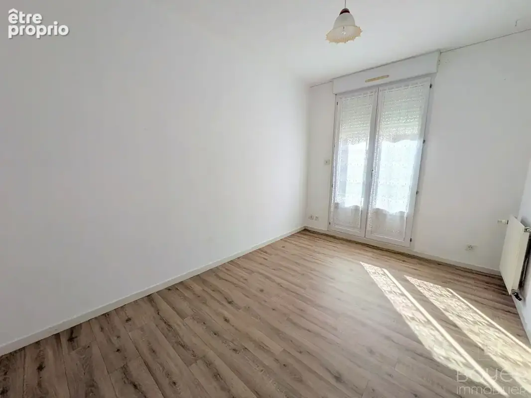 VITRE - Appartement T3 terrasse et garage - photo 11