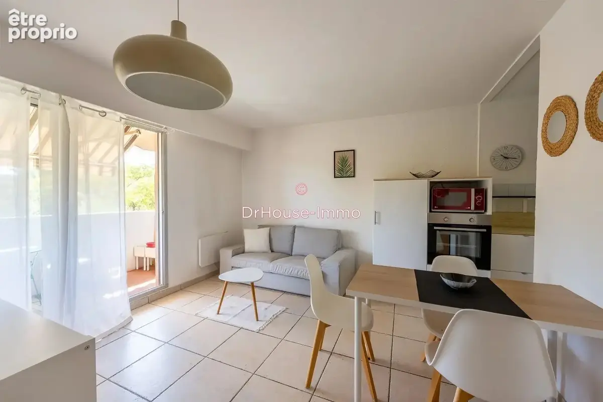 Appartement 1 pièce 32 m² à vendre à Hyeres (83400) - photo 19