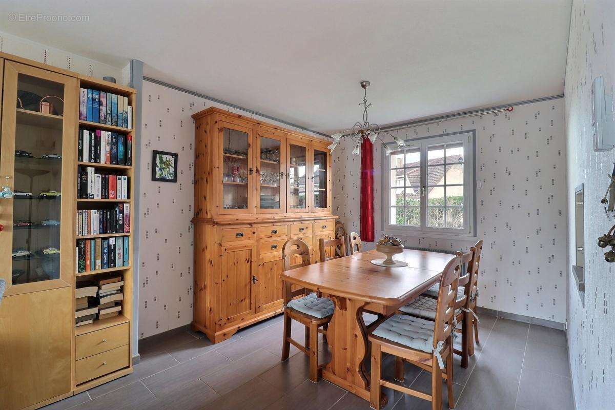 Maison à MANTES-LA-VILLE