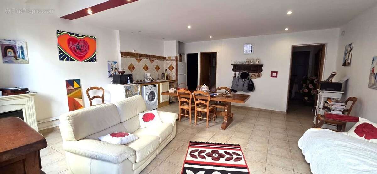 SIGNES-APPARTEMENT TYPE 2-A VENDRE-1 - Appartement à SIGNES