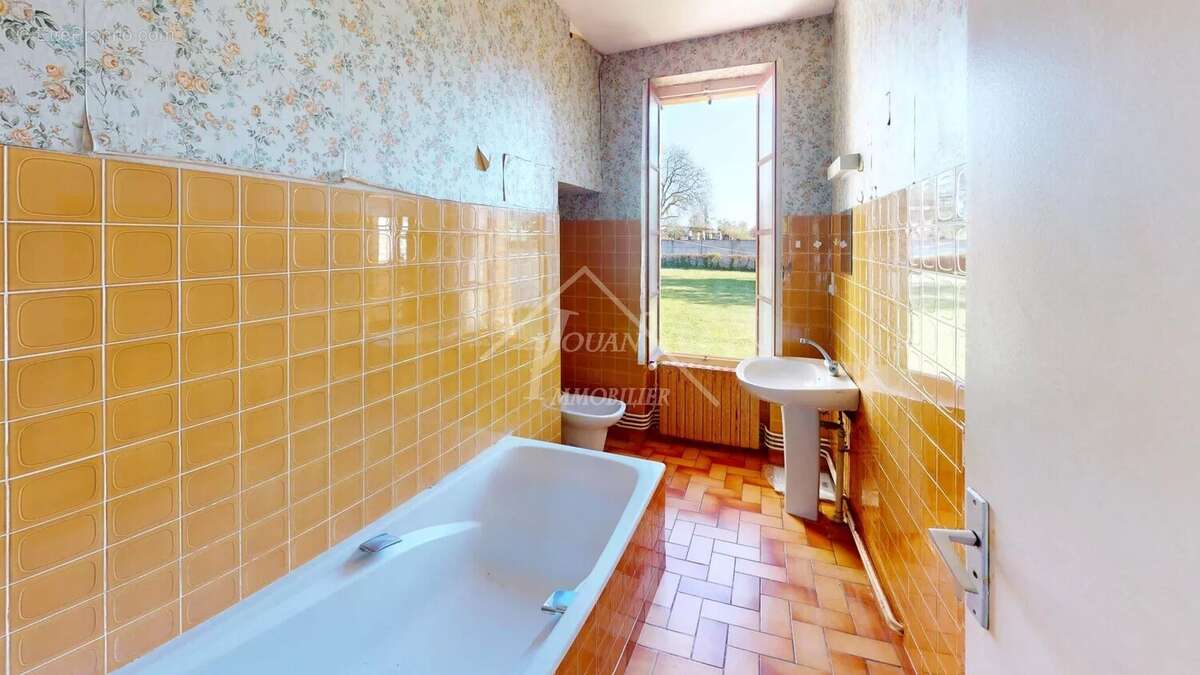 Maison à SALIGNY-SUR-ROUDON