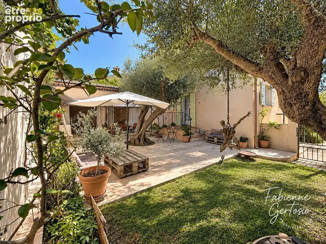 Toulon - Bastide provençale sur terrain de 551m2 - photo 16